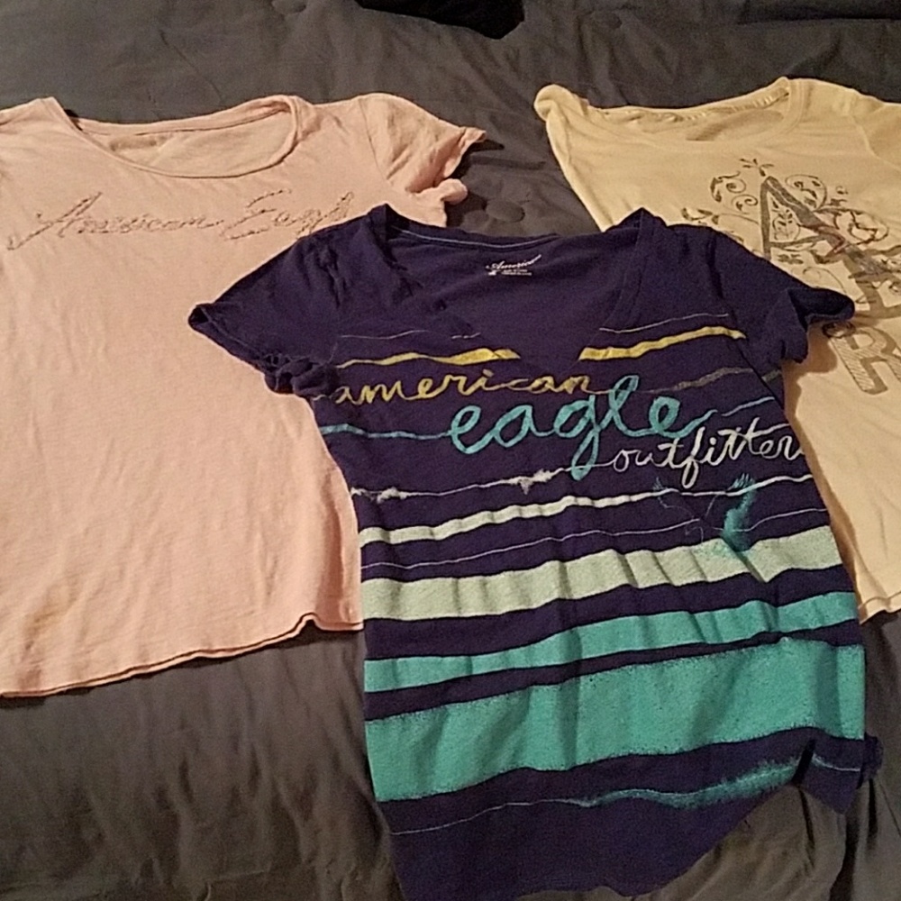 3 American Eagle Shorts size med.